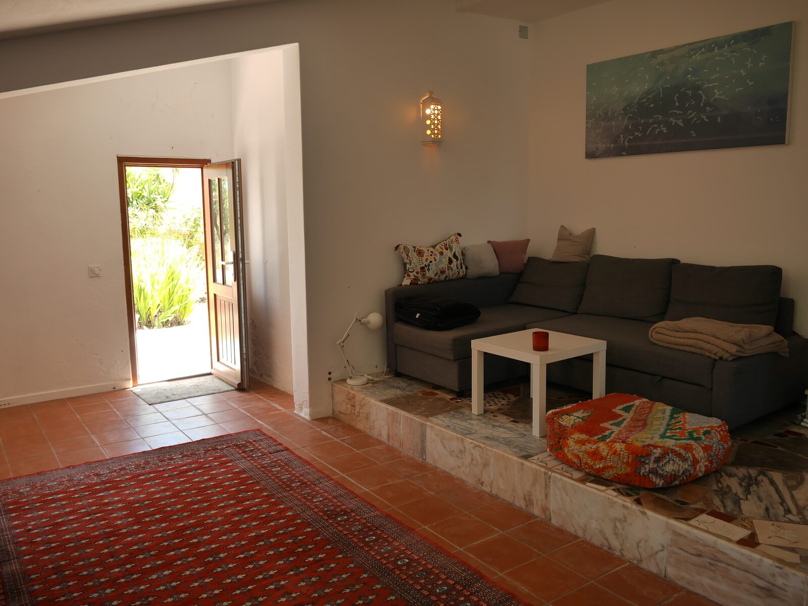 Lower flat living space
