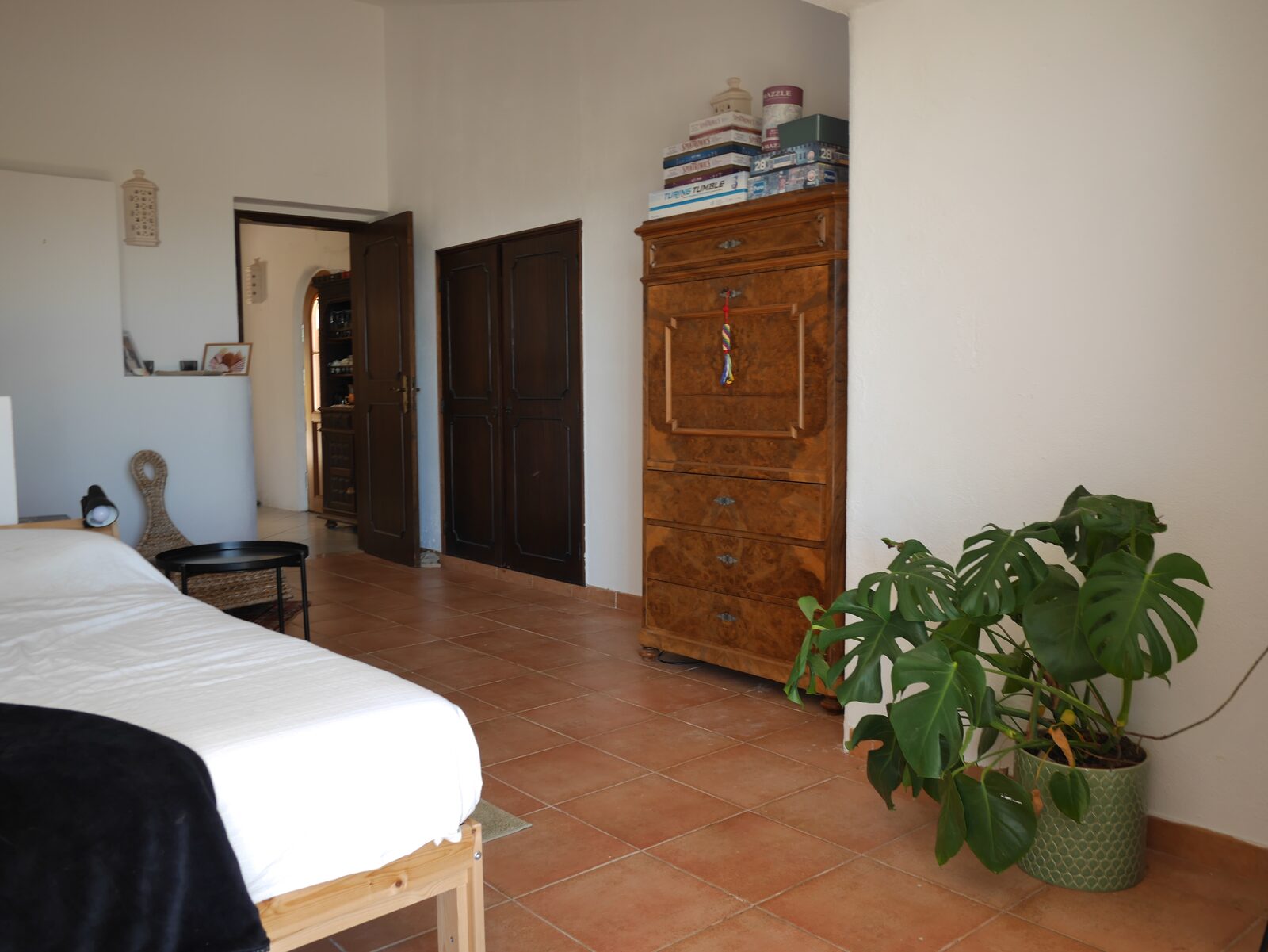 Third living area